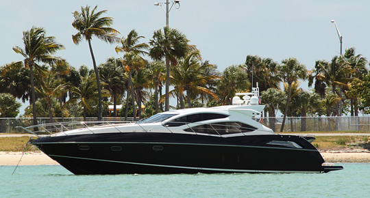 Miami International Boat Show